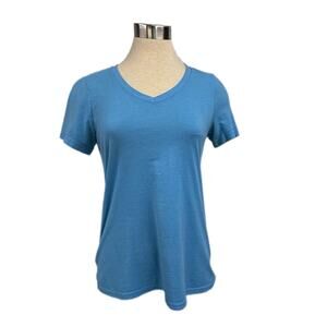 Time & Tru Small Light Blue Basic V-Neck Tee